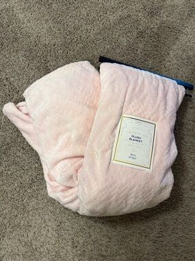Premium Plush Pink King Blanket